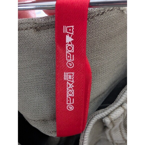 SPANX Stretch Twill Straight Leg Pants in Medium Pale Olive Green Pockets Seams - Picture 8 of 8